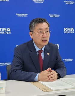 ▲ 박명하 위원장.