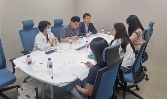 ▲ 경기도약사회가 경기도청 보건의료과와 지난 11일 약무사업 간담회를 진행했다.