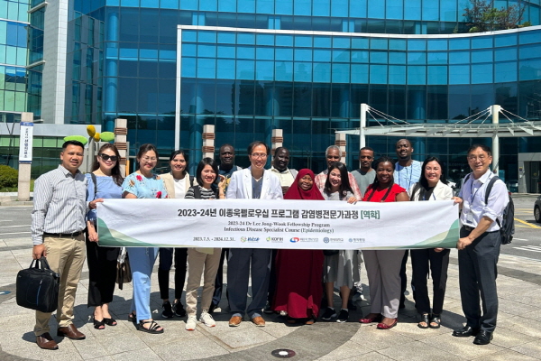 ▲ 서울특별시 서울의료원은 지난 7일 가나 등 7개국 보건부 전문가를 대상으로 신종감염병 대응 시설을 소개하고 운영 및 코로나19 팬데믹 동안의 실제 대응 경험을 공유했다.