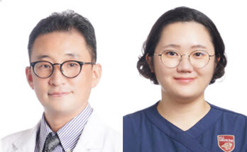▲ 권도영 교수(왼쪽)와 이형수 교수