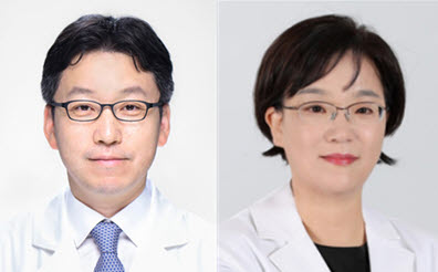 ▲ 이근욱 교수(왼쪽)와 최인실 교수