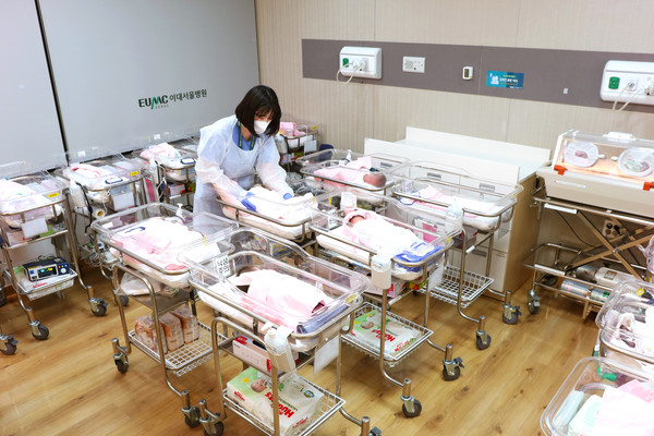 ▲ 이대서울병원에서 새해 이틀 간 18명의 신생아가 나왔다.